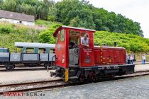 Diesellokomotive V 3 Nahmer - Die Diesellokomotive Nahmer gehört seit 1984 zur Sauerländer Kleinbahn in Herscheid-Hüinghausen.  • © ummeteck.de - Silke Schön